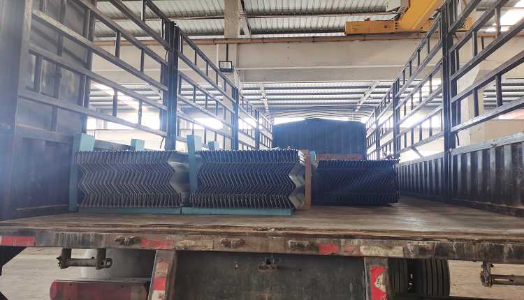 長城汽車項目墻面YX58-311彩鋼瓦，氟碳YX58-311彩鋼瓦